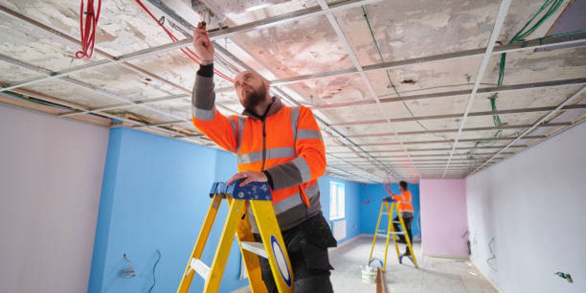 Top 10 Reasons to Hire Home Electrical Troubleshooting Experts